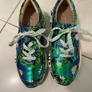 L'Artiste by Spring Step Zingy sz 37 Green sequin Floral Daisy shoes sneakers